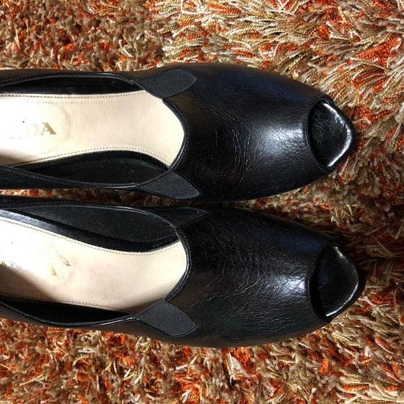 Peep Toe Platform Pumps - Picture 3 of 3